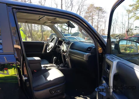 2024 Toyota 4Runner Sr5 Premium из США, поврежденный, VIN JTENU5JR7R6217359